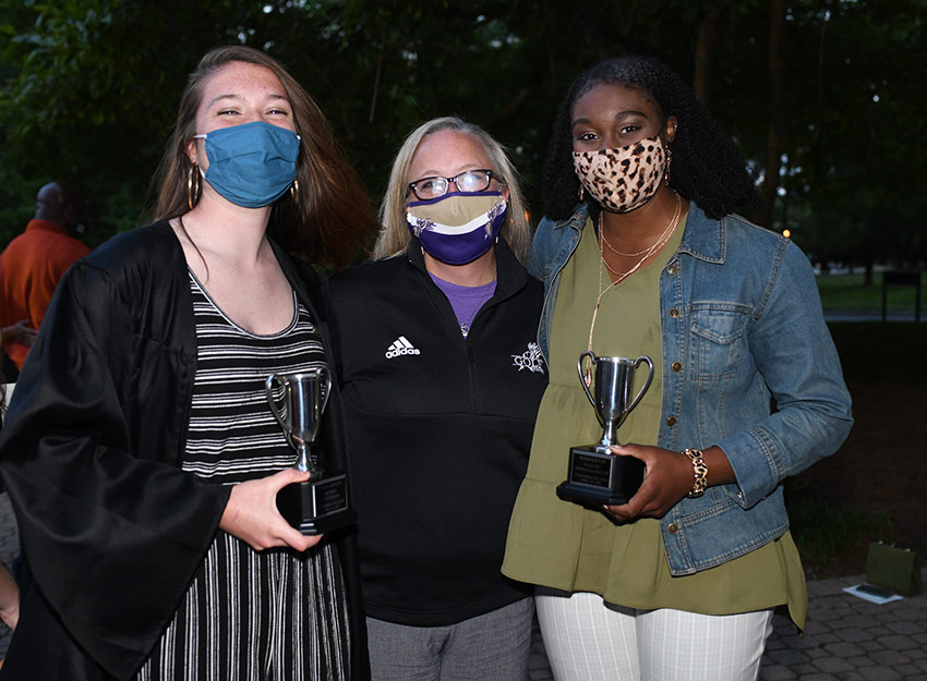 Weisiger scholars Converse athletes
